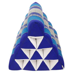 Liten blå & vit pyramidkudde